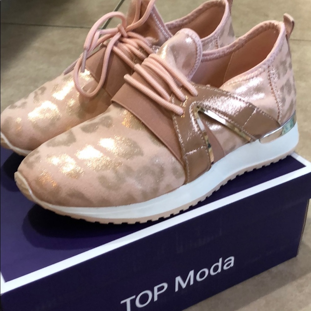 Blush Leopard Tennis Shoes